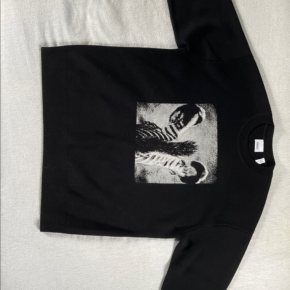 Burberry zebra sweater black size large